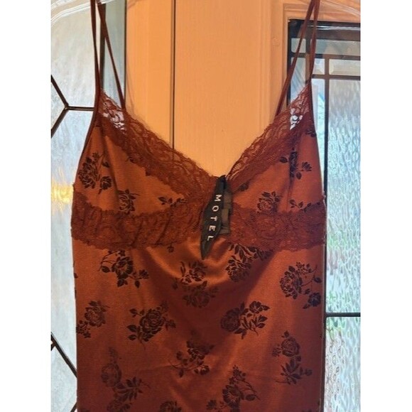 Motel Bronze Lace Slip Dress Size Medium  New W/Tag Y2K Fairy Romantic Goth - Picture 1 of 11